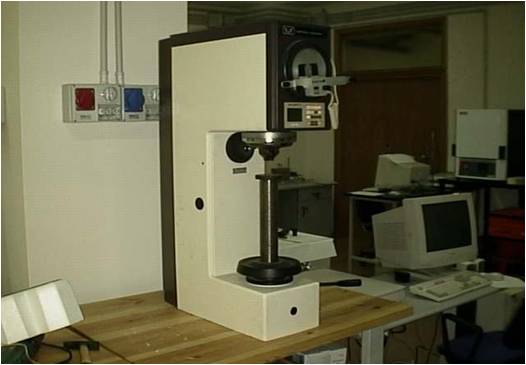 Hardness tester.jpg
